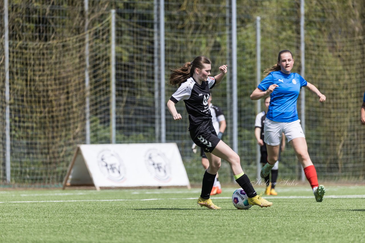 Bild 324 - wBJ SH-Pokalfinale  Holstein-Kiel - SV Viktoria : Ergebnis: 1:0